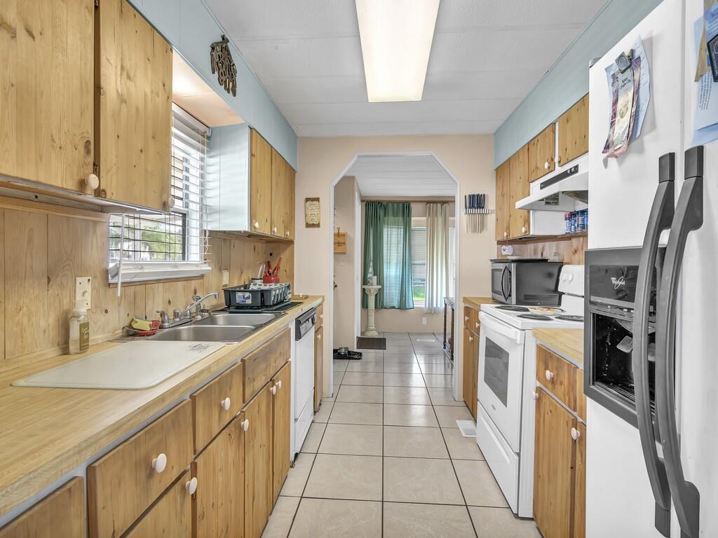 Spanish Lakes Golf Village - Residential