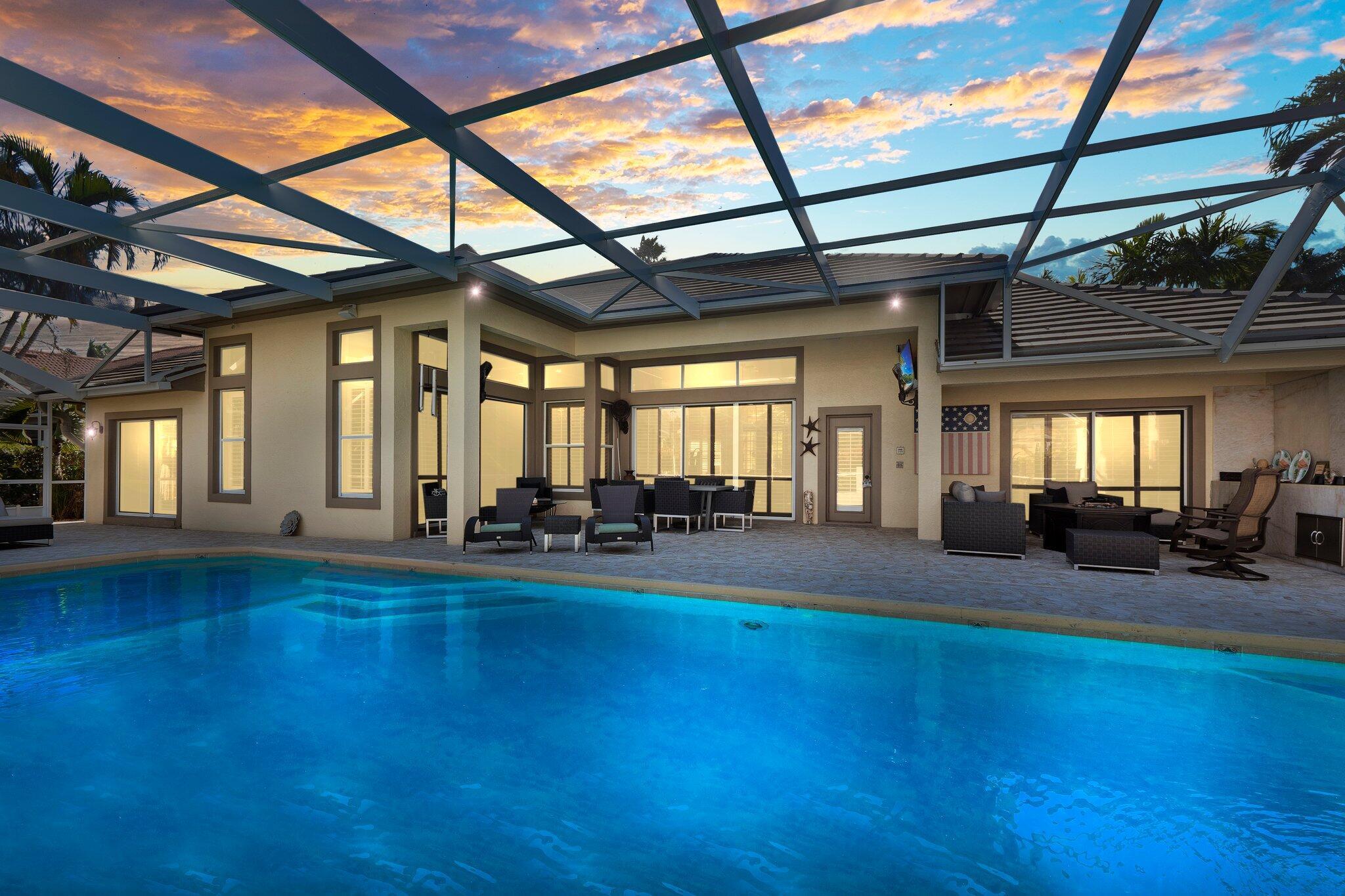 119 SW Hatteras Court