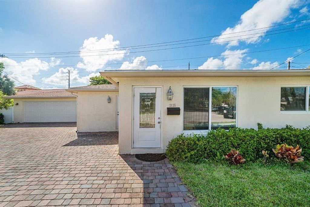 Photo of 2135 NE 2nd Drive, Boca Raton, FL 33431 (MLS # F10556535)