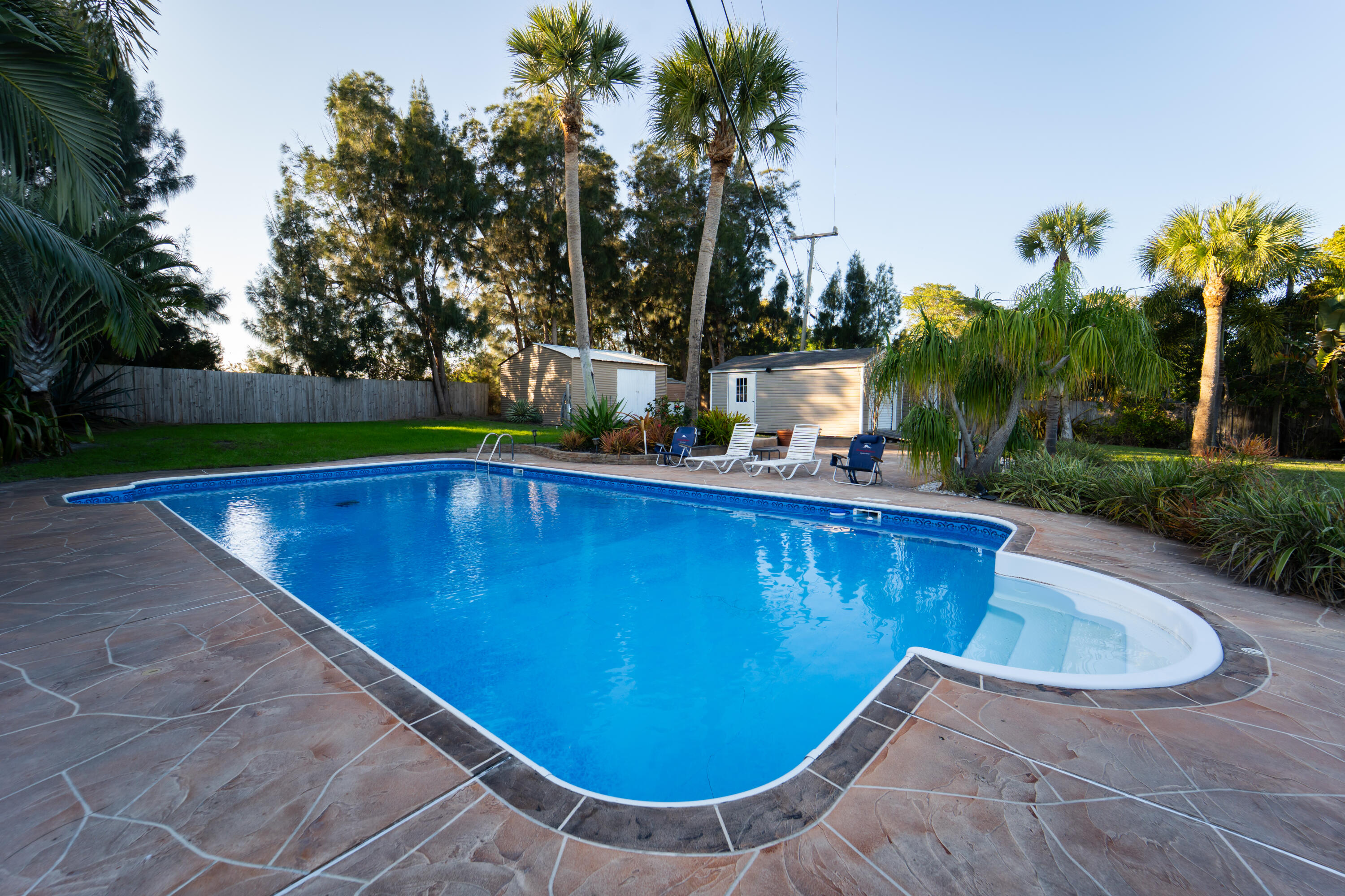 METES AND BOUNDS - Residential