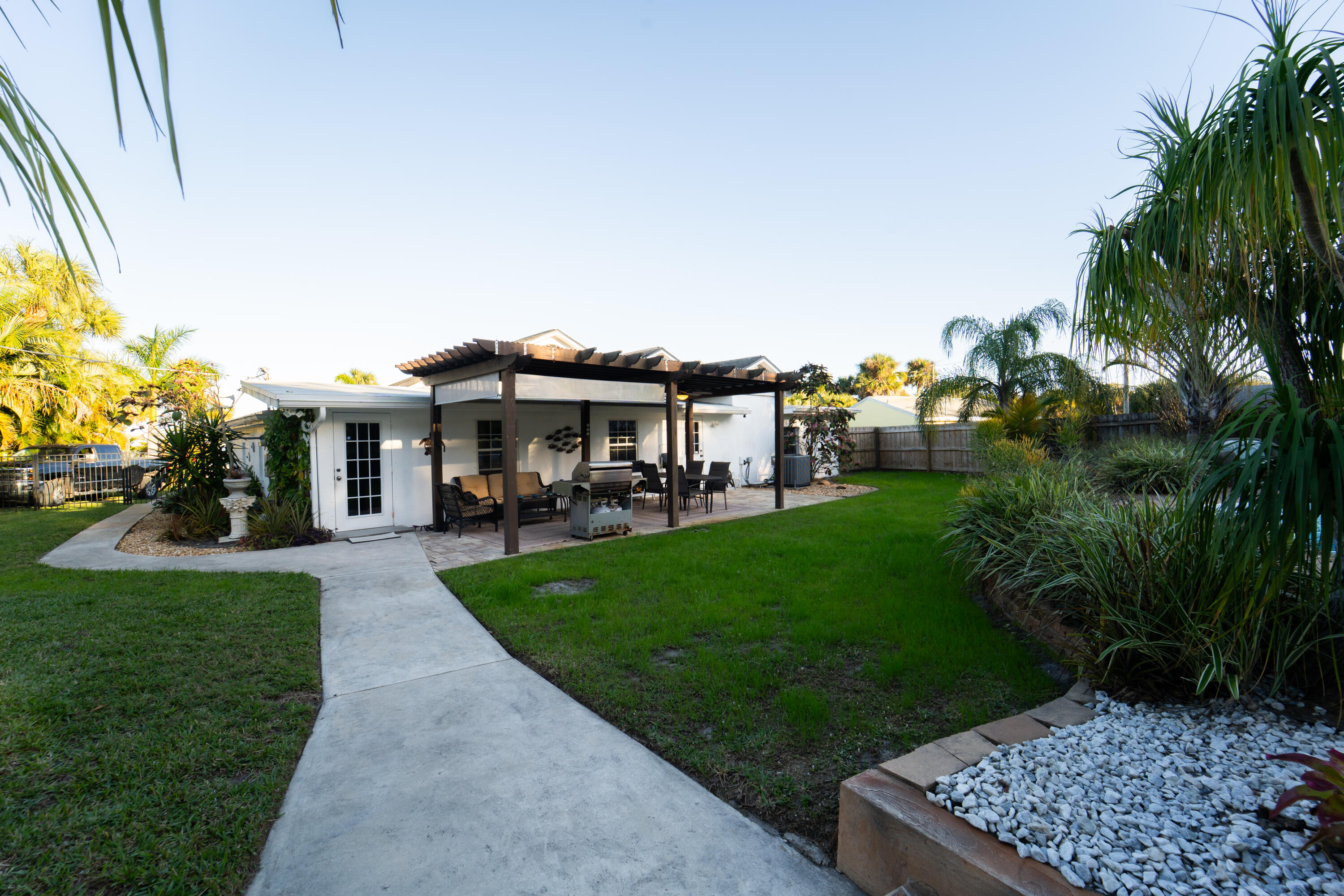 METES AND BOUNDS - Residential