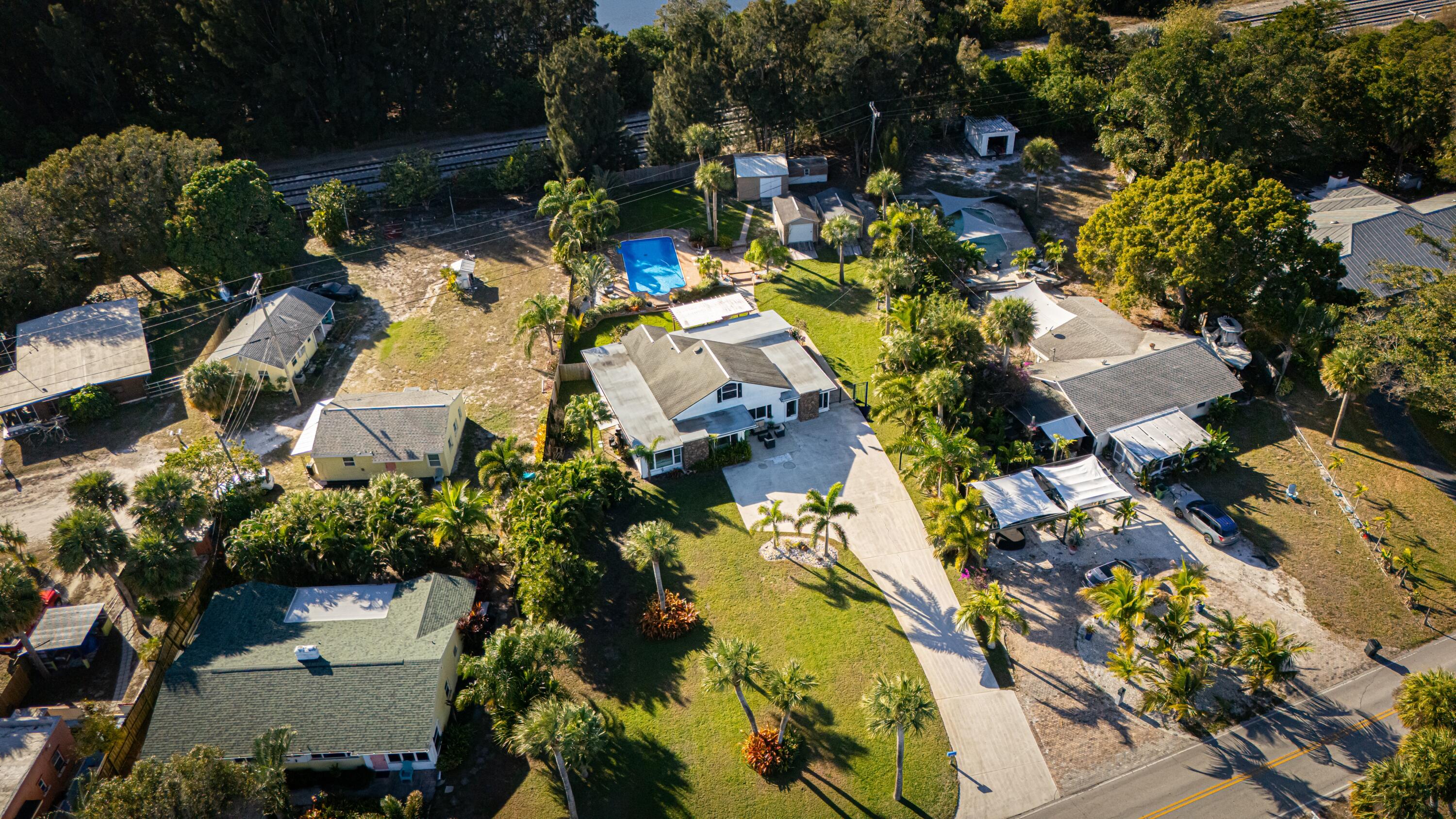 METES AND BOUNDS - Residential