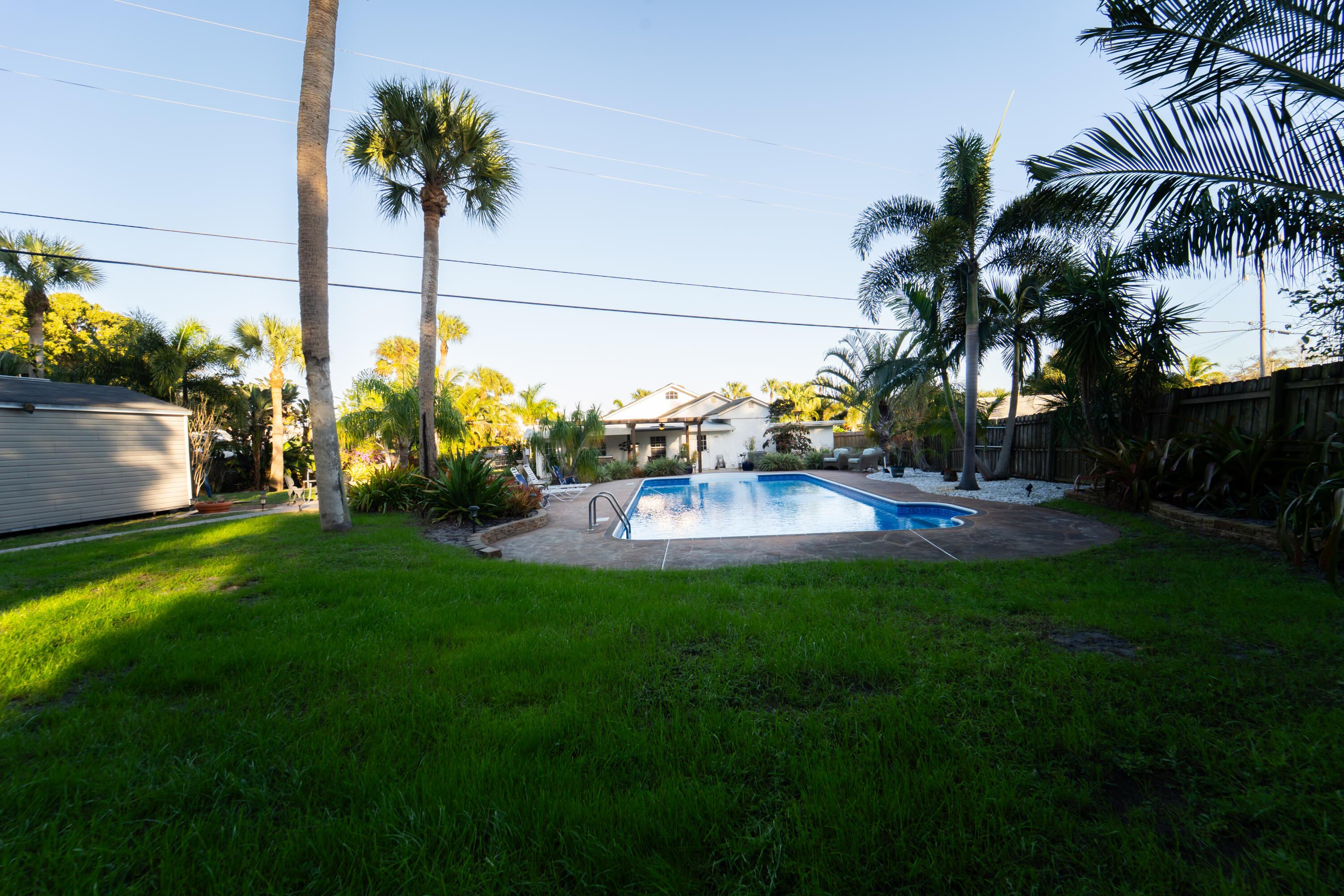 METES AND BOUNDS - Residential