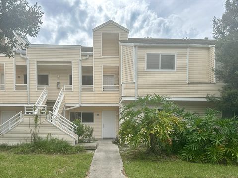 A home in Lauderdale Lakes