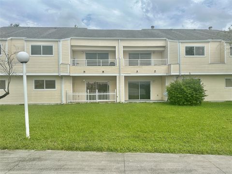 A home in Lauderdale Lakes