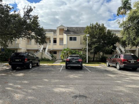 A home in Lauderdale Lakes