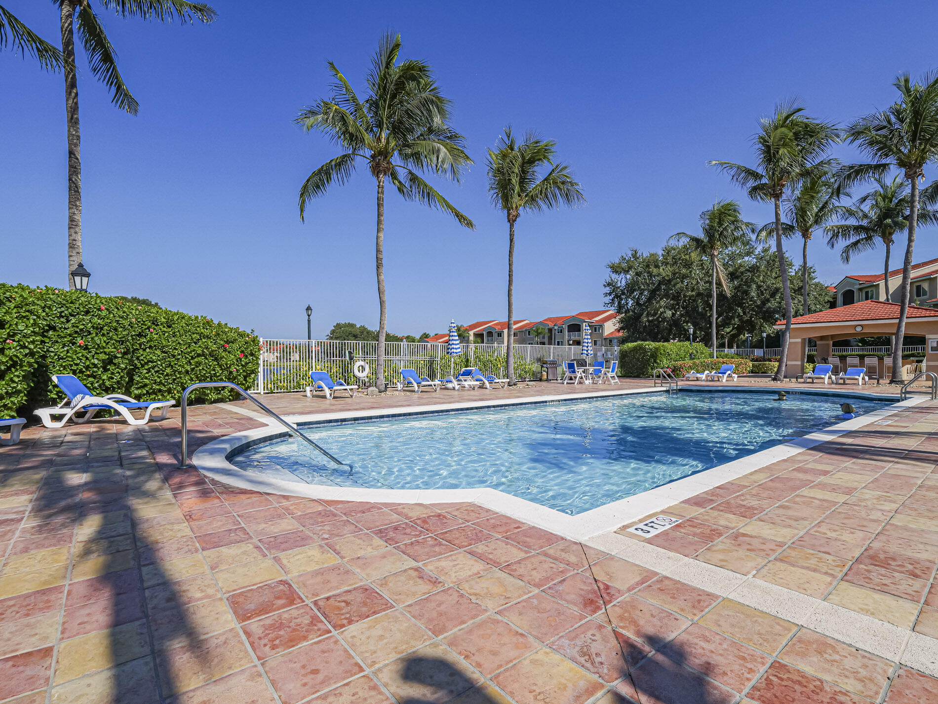 LAGUNA OF VERO BEACH - Residential Lease