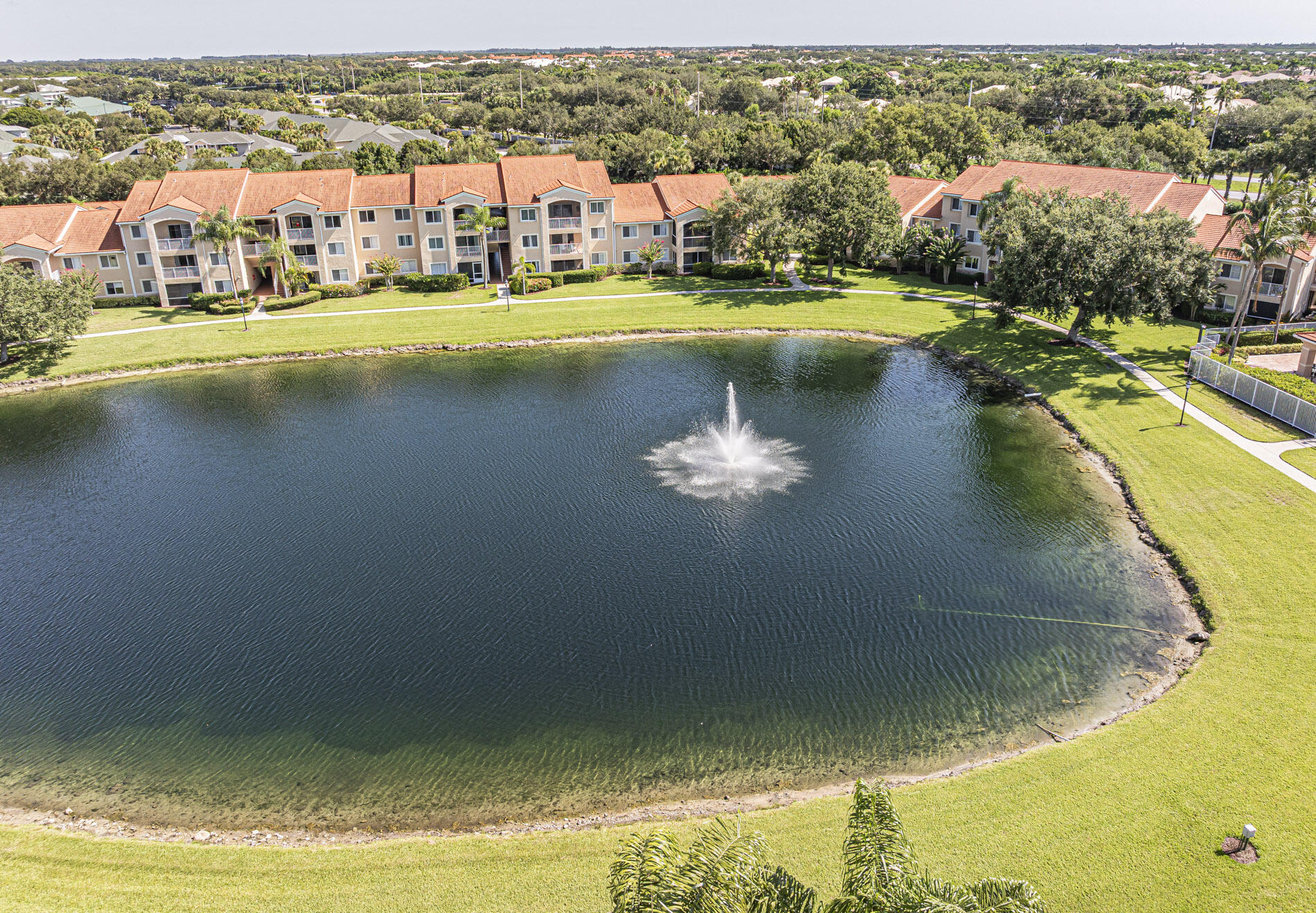 LAGUNA OF VERO BEACH - Residential Lease