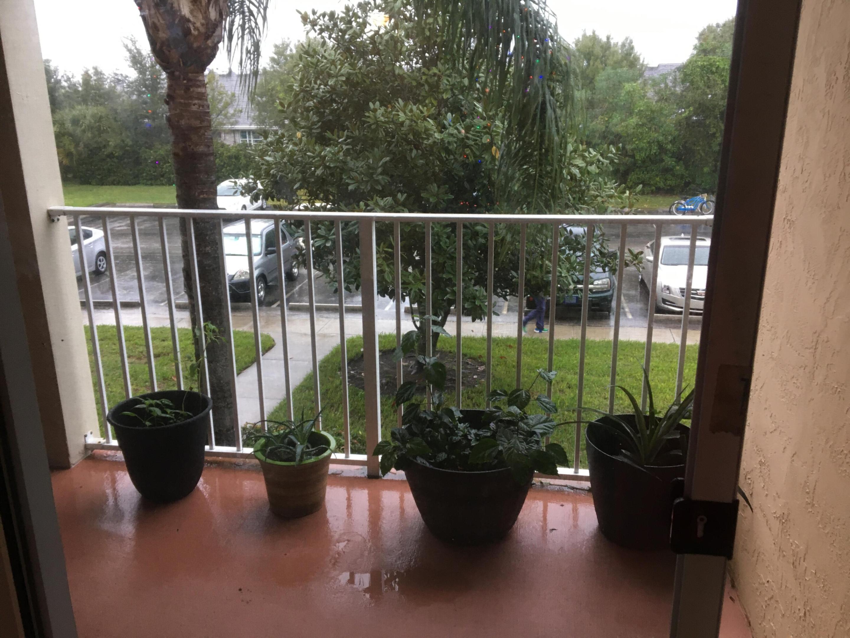 LAGUNA OF VERO BEACH - Residential Lease