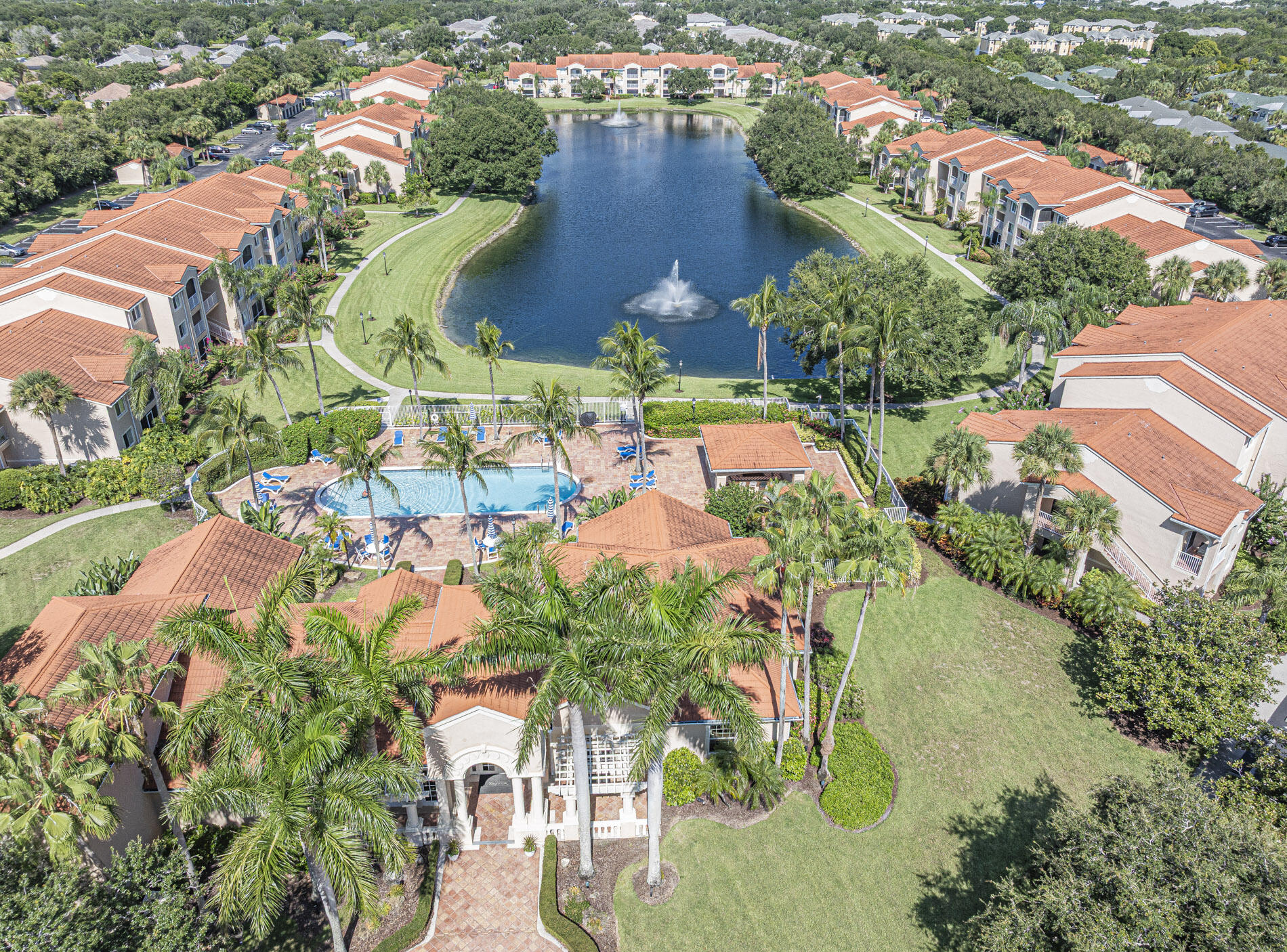 LAGUNA OF VERO BEACH - Residential Lease
