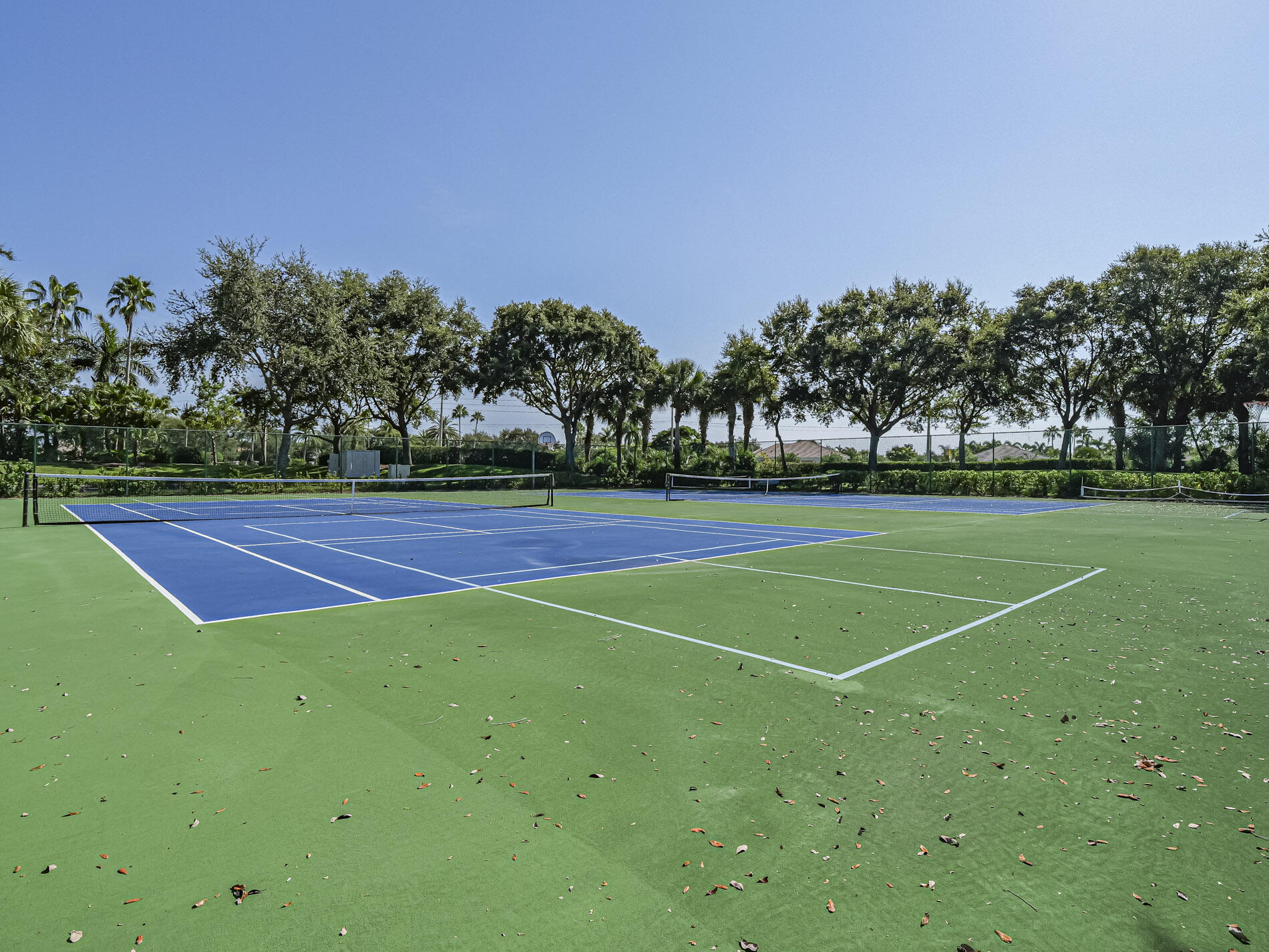 LAGUNA OF VERO BEACH - Residential Lease