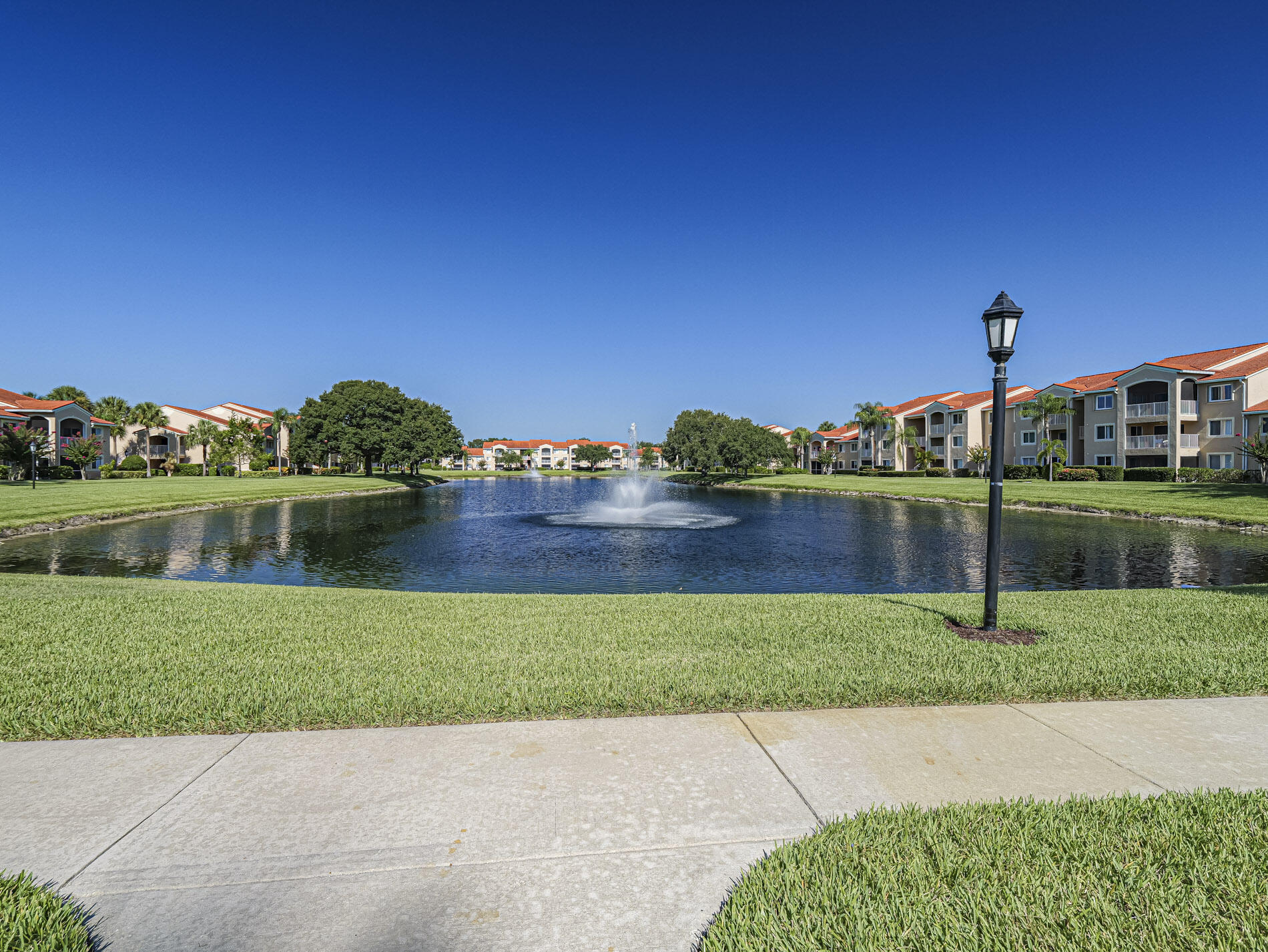 LAGUNA OF VERO BEACH - Residential Lease