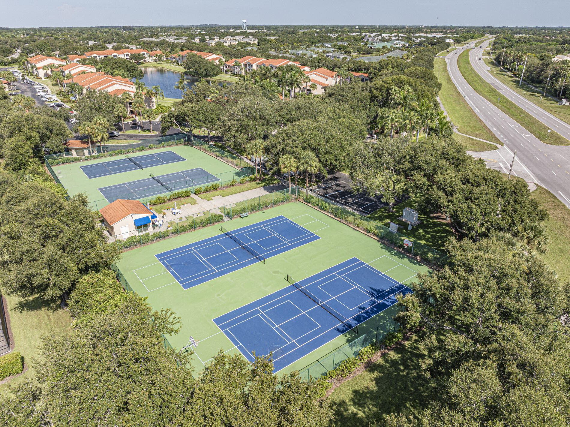LAGUNA OF VERO BEACH - Residential Lease