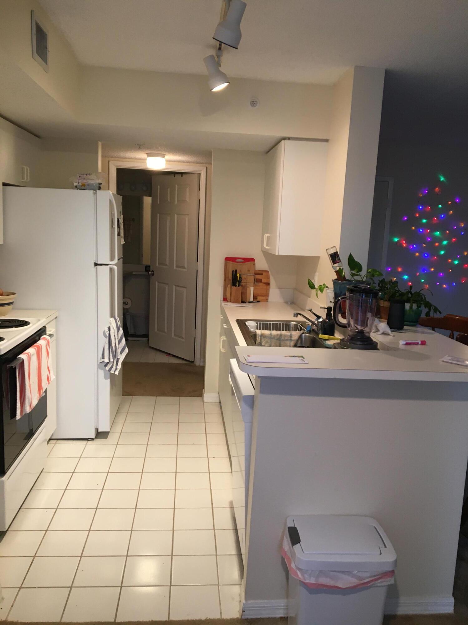 LAGUNA OF VERO BEACH - Residential Lease
