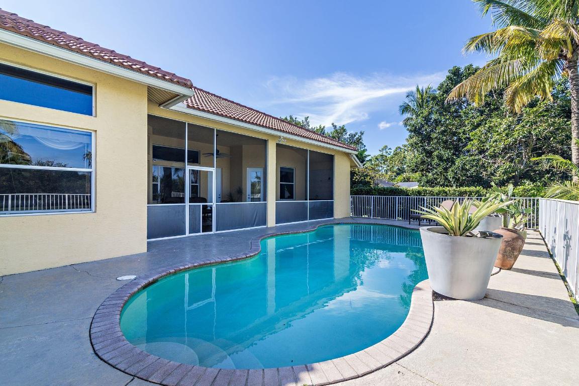 TALL PINES WATERWAY ESTATEs - Residential Lease