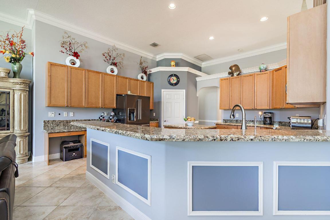 TALL PINES WATERWAY ESTATEs - Residential Lease