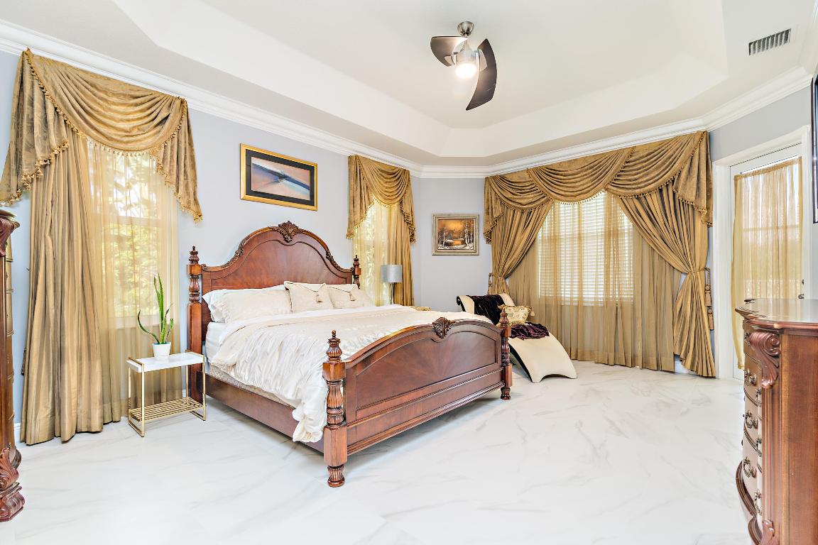 TALL PINES WATERWAY ESTATEs - Residential Lease