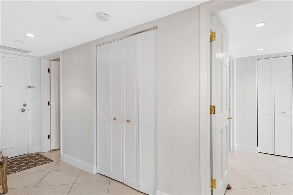 Regency Tower - Residential