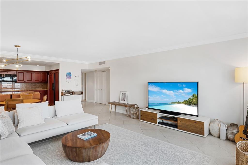 Regency Tower - Residential