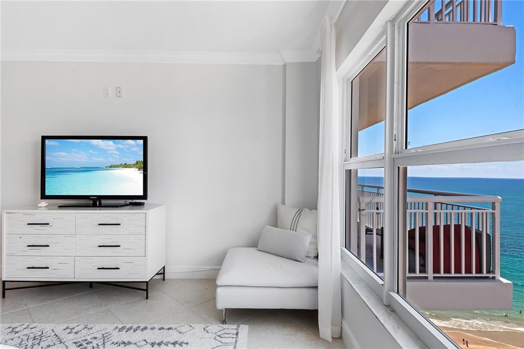 Regency Tower - Residential