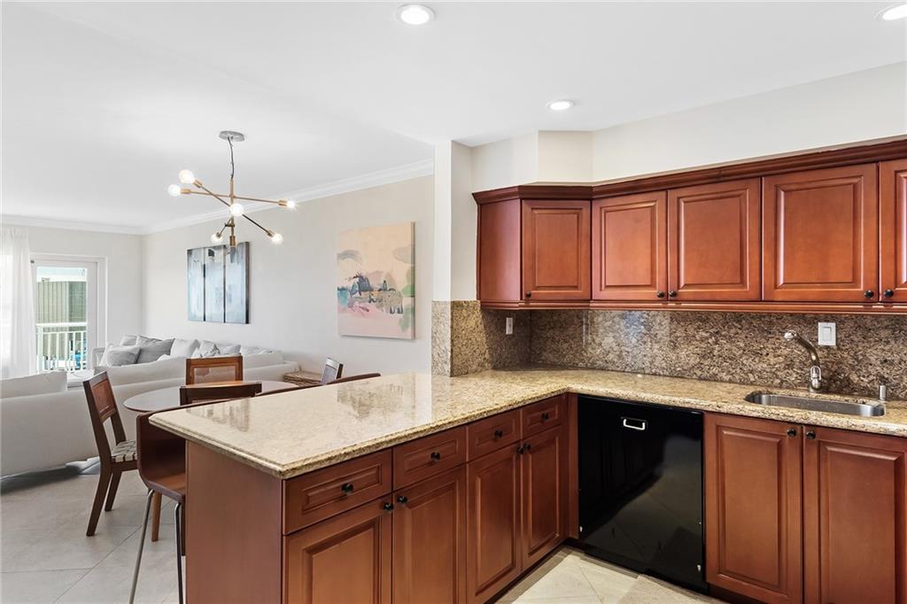 Regency Tower - Residential