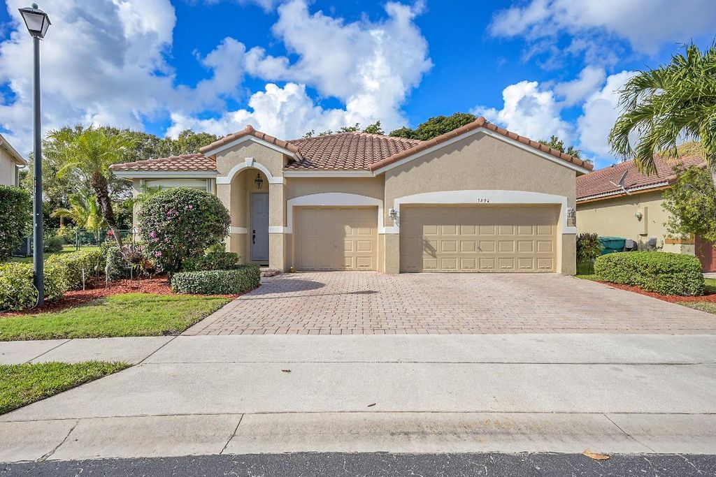 Photo of 1494 Siena Lane, Boynton Beach, FL 33436 (MLS # R11153550)