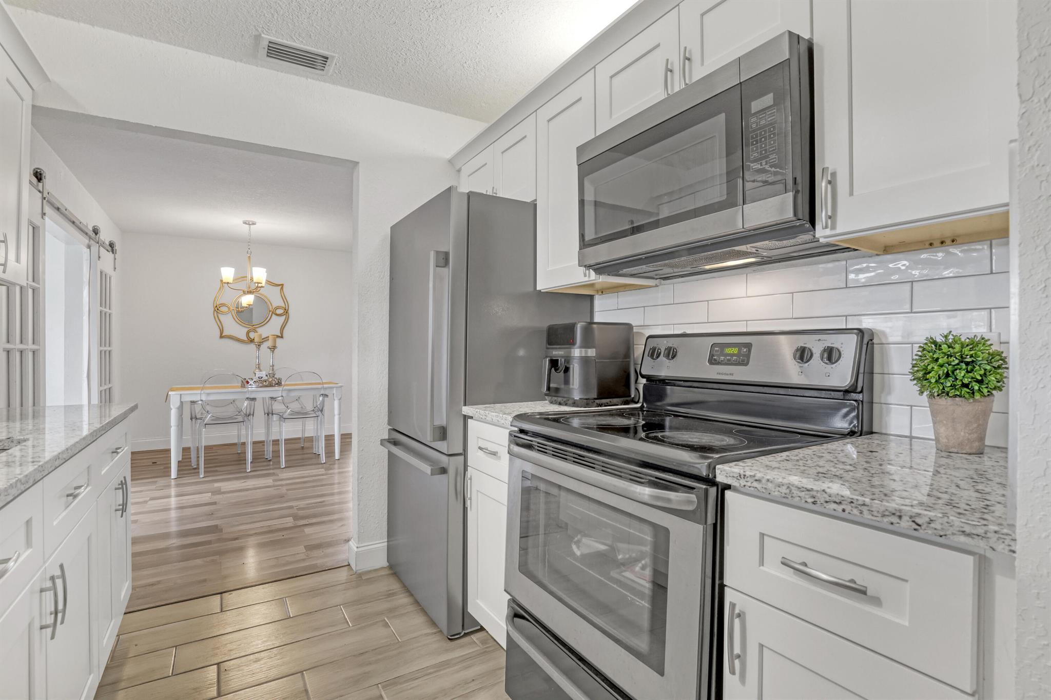 PORT ST LUCIE SECTION 8 - Residential