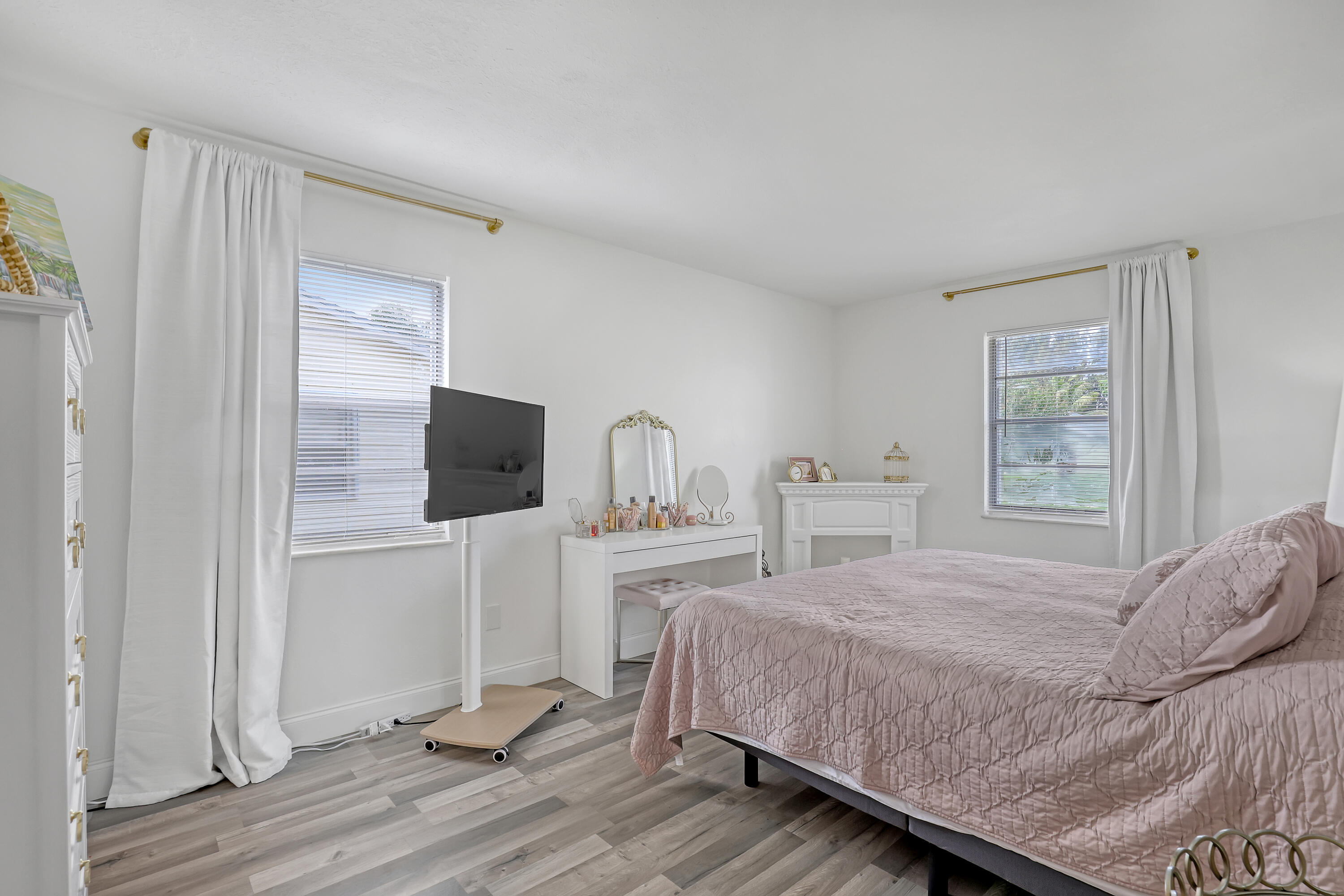 PORT ST LUCIE SECTION 8 - Residential