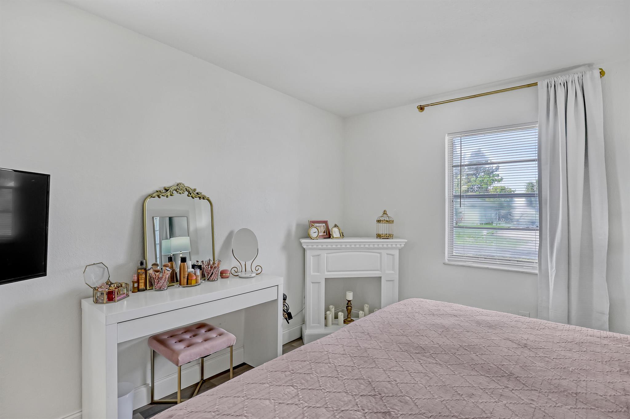 PORT ST LUCIE SECTION 8 - Residential