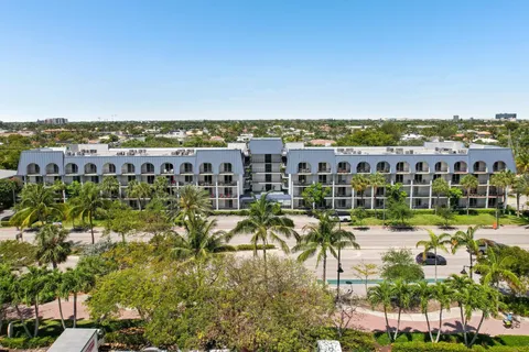 3909 N Ocean Blvd Unit 215, Fort Lauderdale, FL MLS: F10497319
