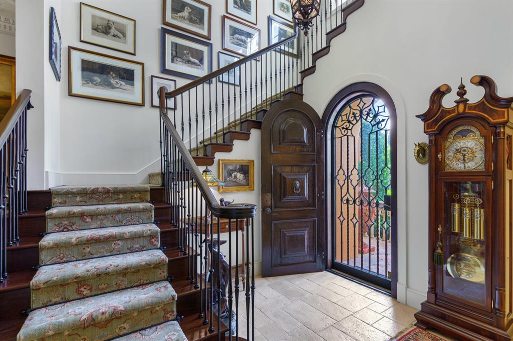 ROYAL PARK - Residential