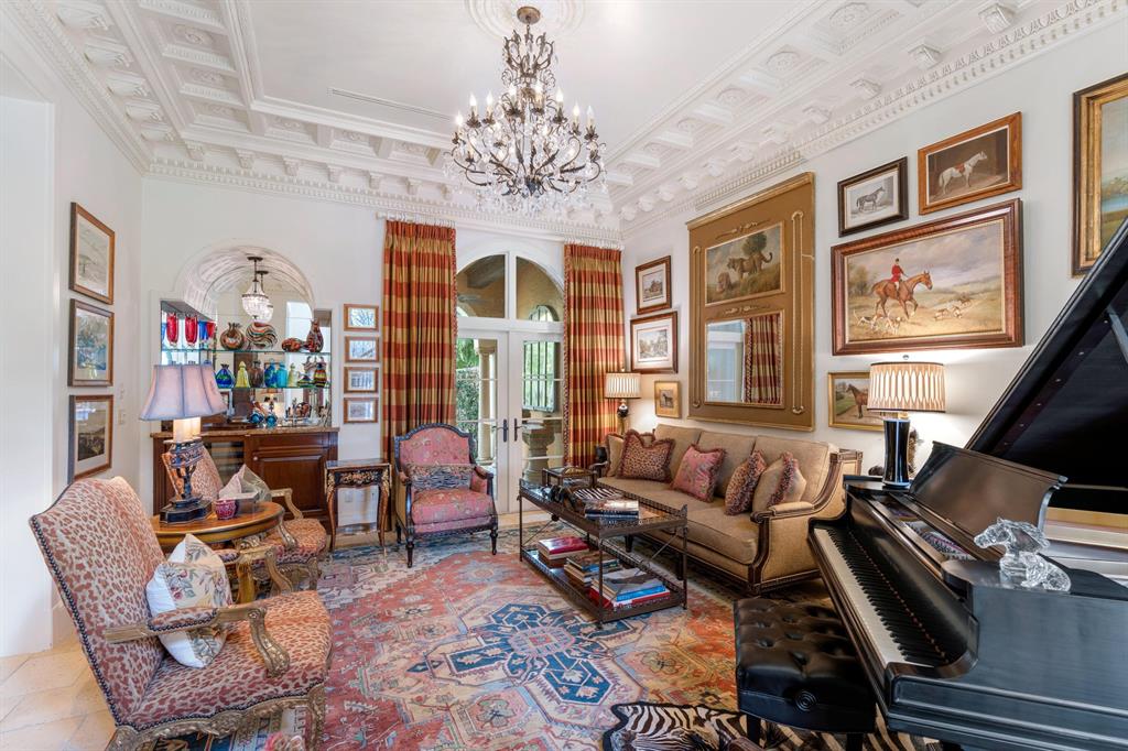 ROYAL PARK - Residential