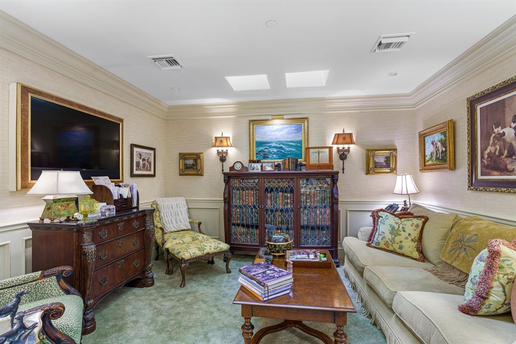 ROYAL PARK - Residential