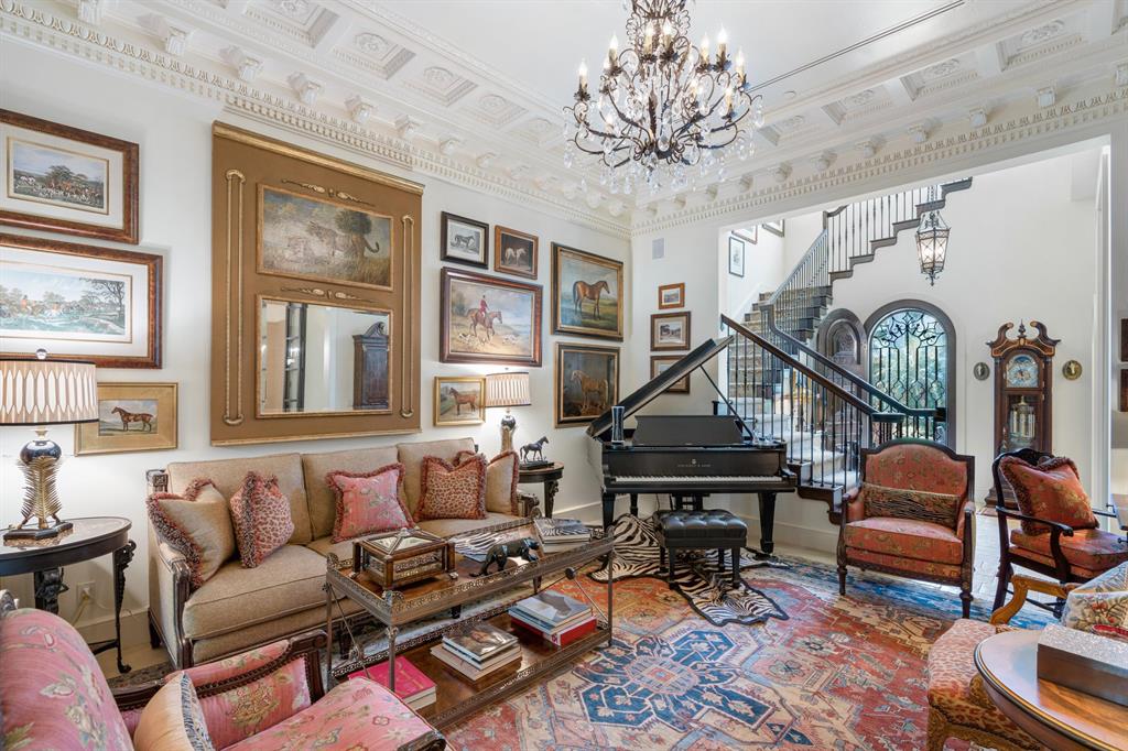 ROYAL PARK - Residential