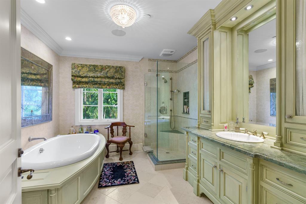 ROYAL PARK - Residential