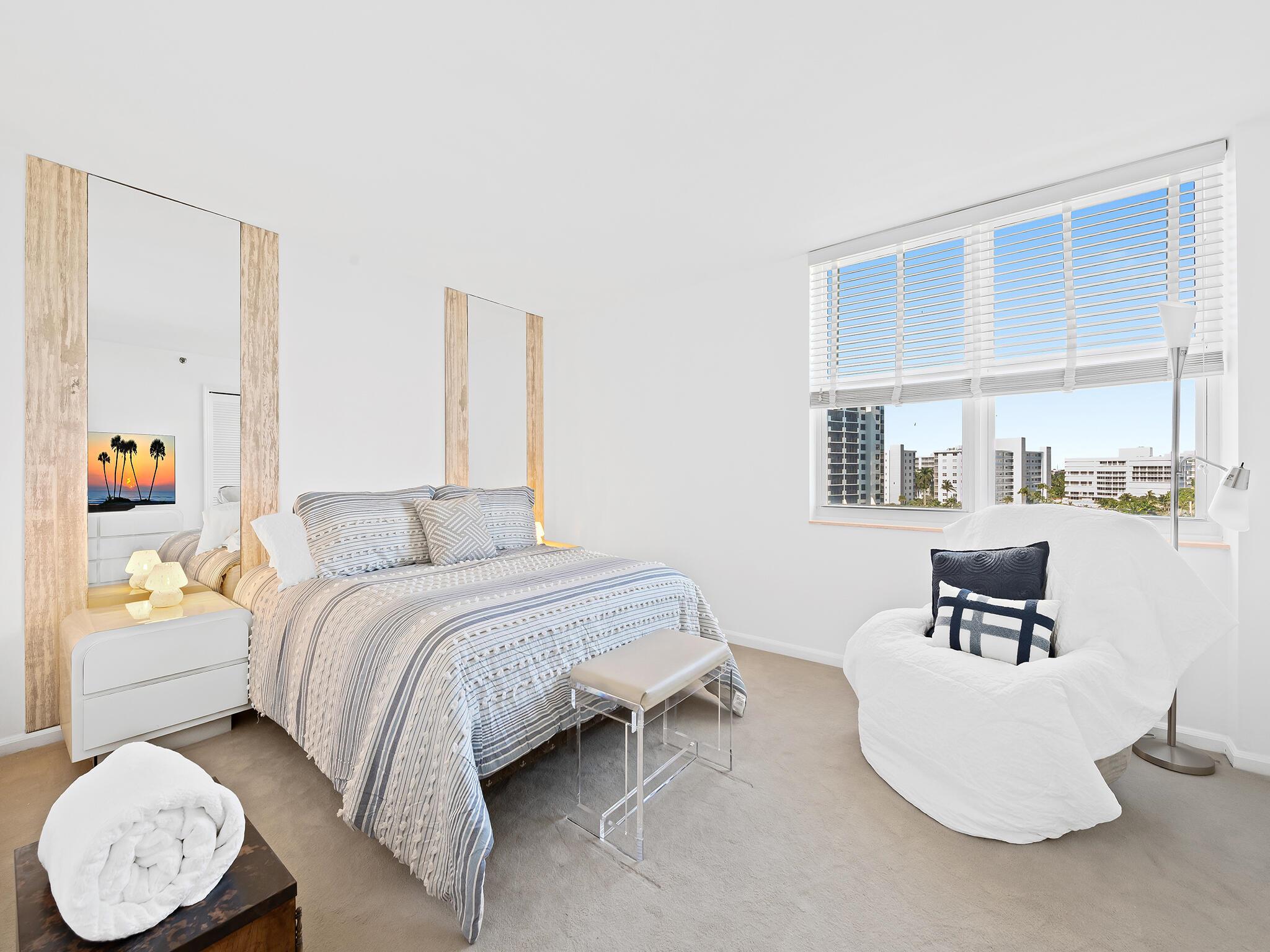 CLARENDON CONDO - Residential