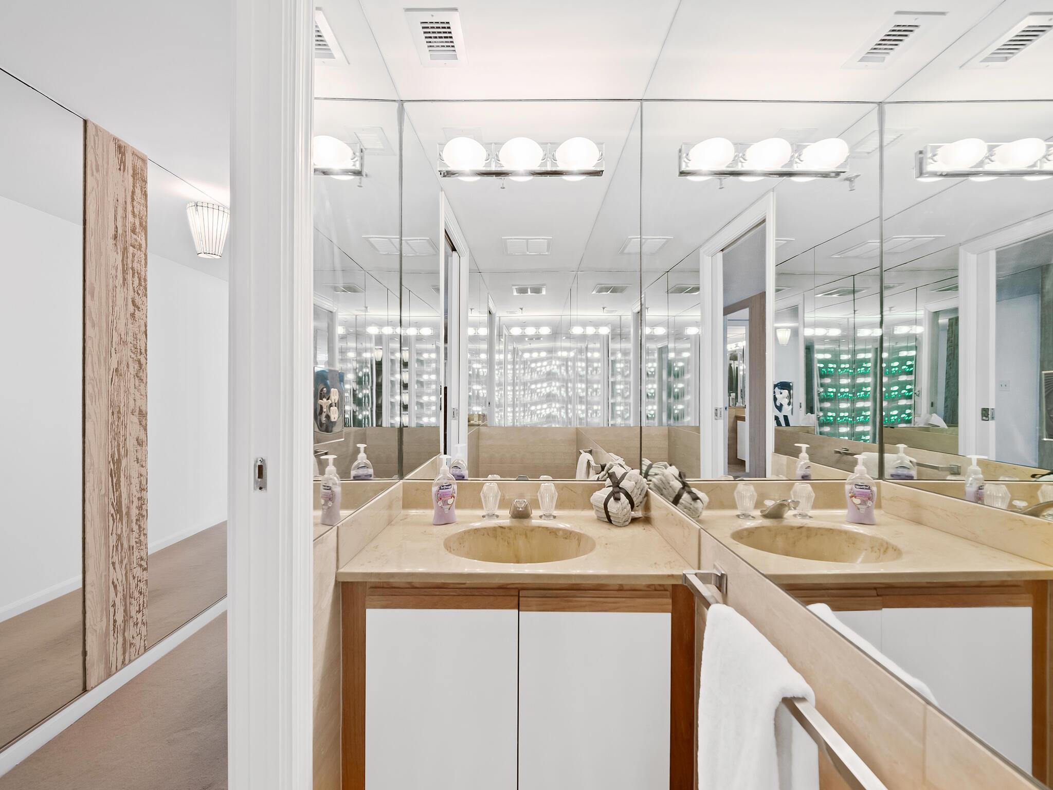 CLARENDON CONDO - Residential