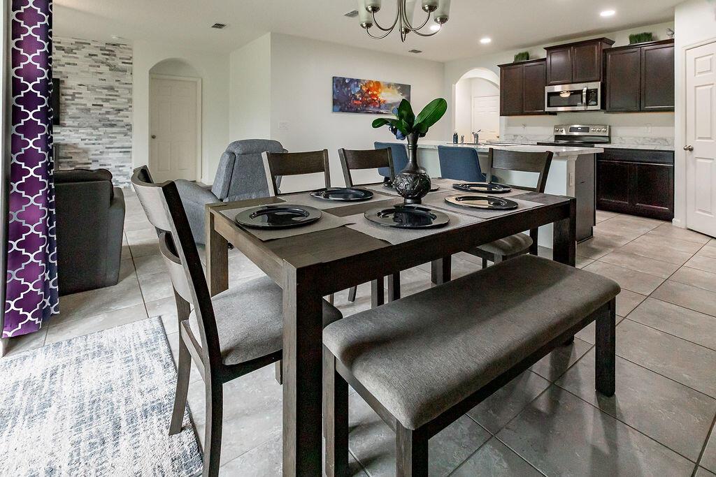 PORT ST LUCIE SECTION 17 - Residential Lease