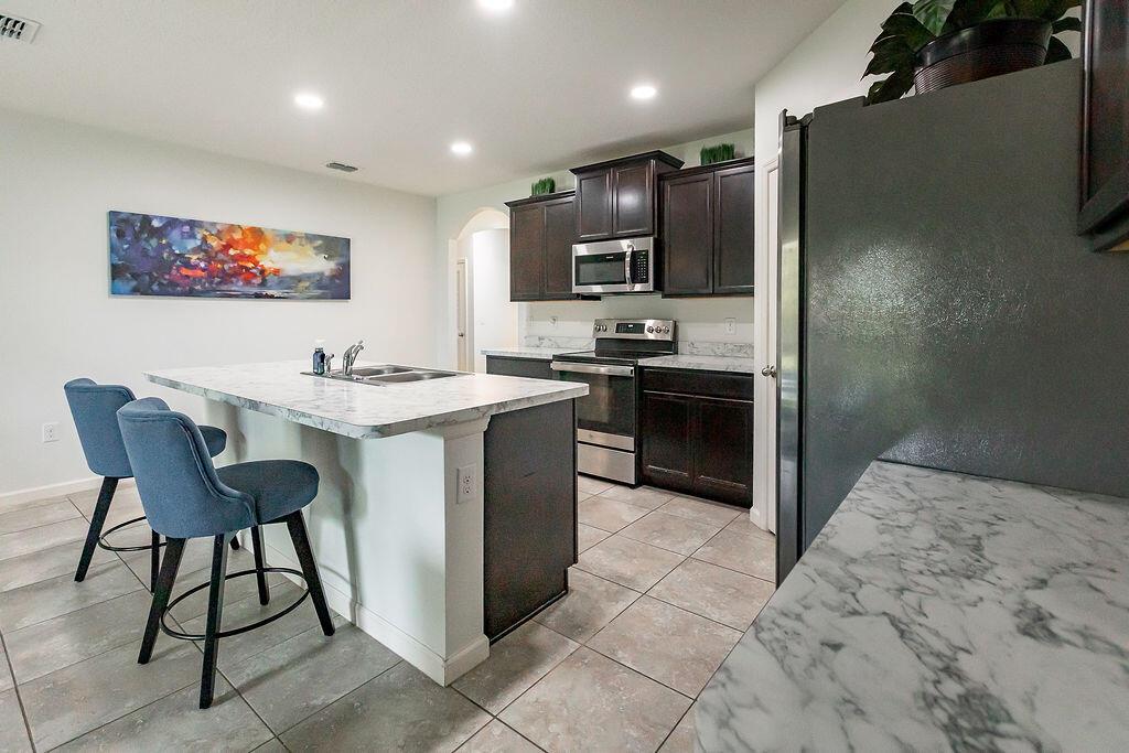PORT ST LUCIE SECTION 17 - Residential Lease