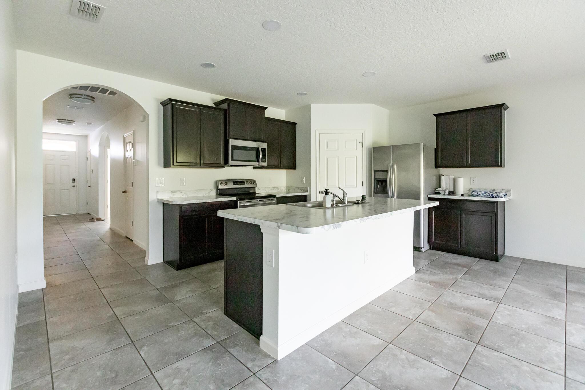 PORT ST LUCIE SECTION 17 - Residential Lease