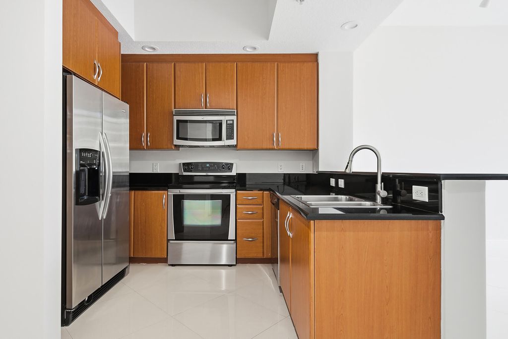 Photo of 701 S Olive Avenue #1010, West Palm Beach, FL 33401 (MLS # R11162018)