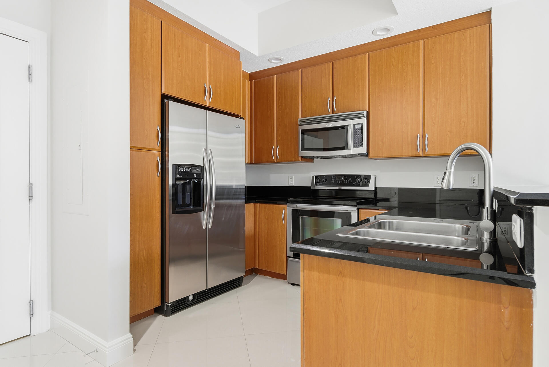 701 S Olive Avenue 1010