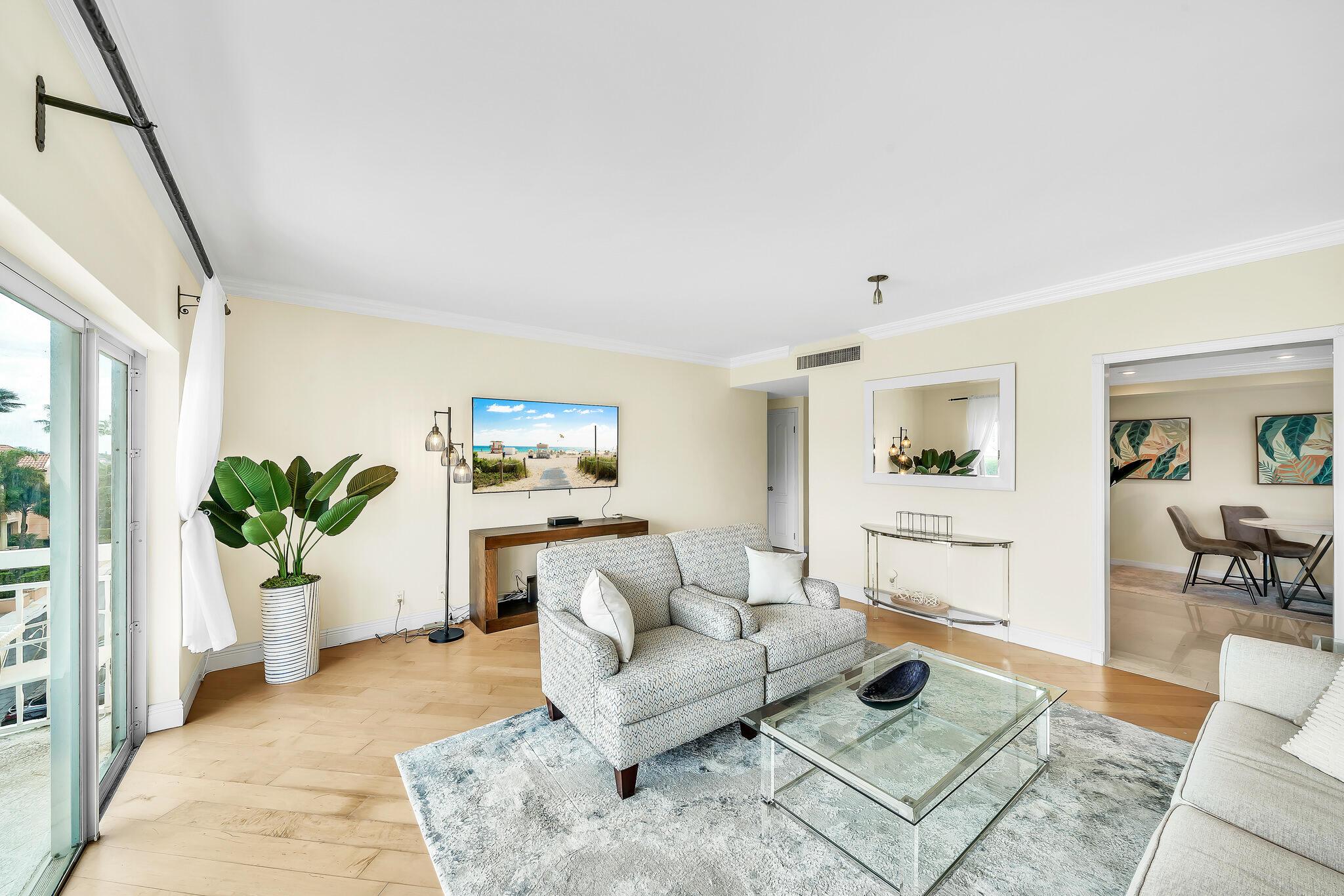 LAKE TOWERS CONDO - Residential Lease