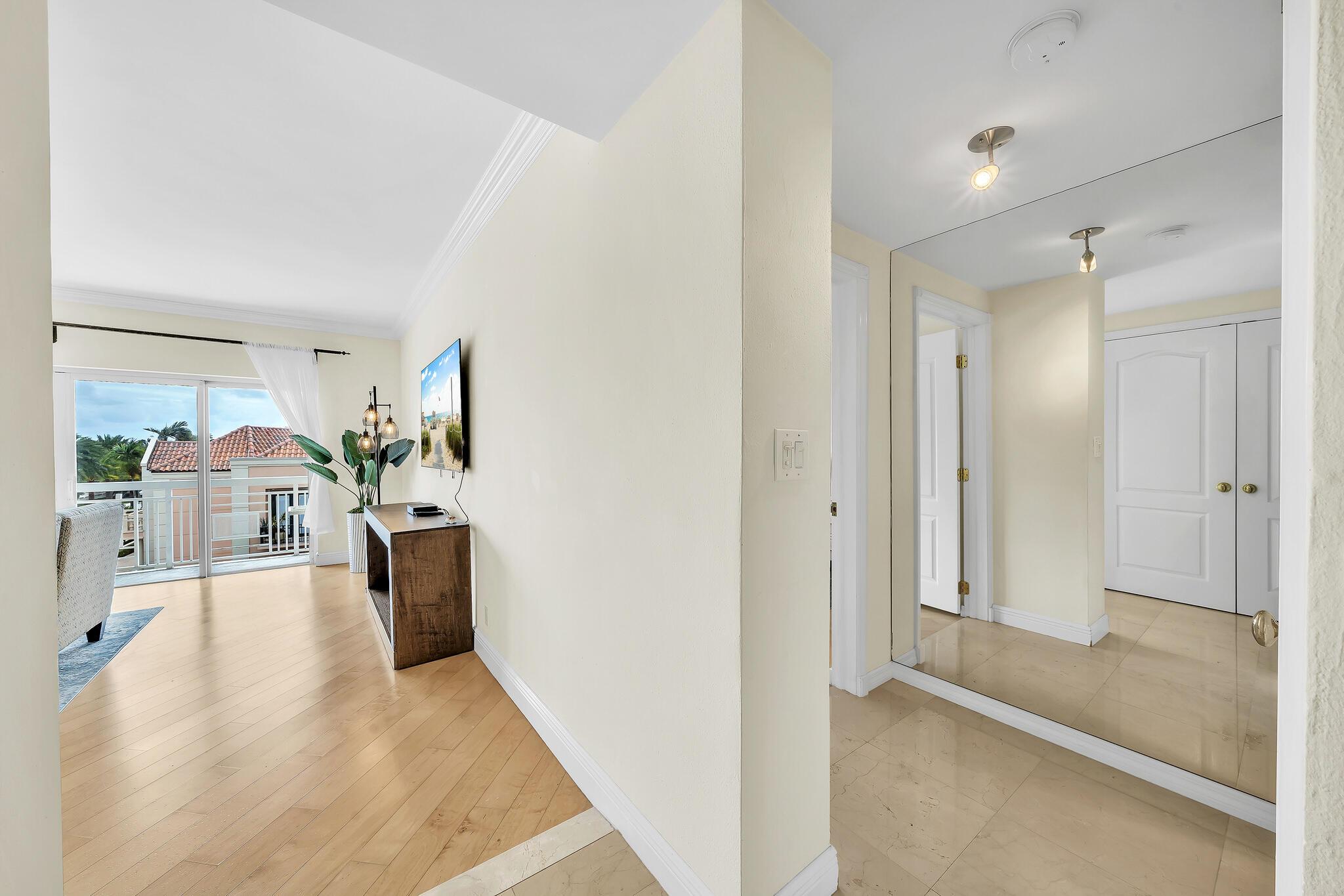 LAKE TOWERS CONDO - Residential Lease