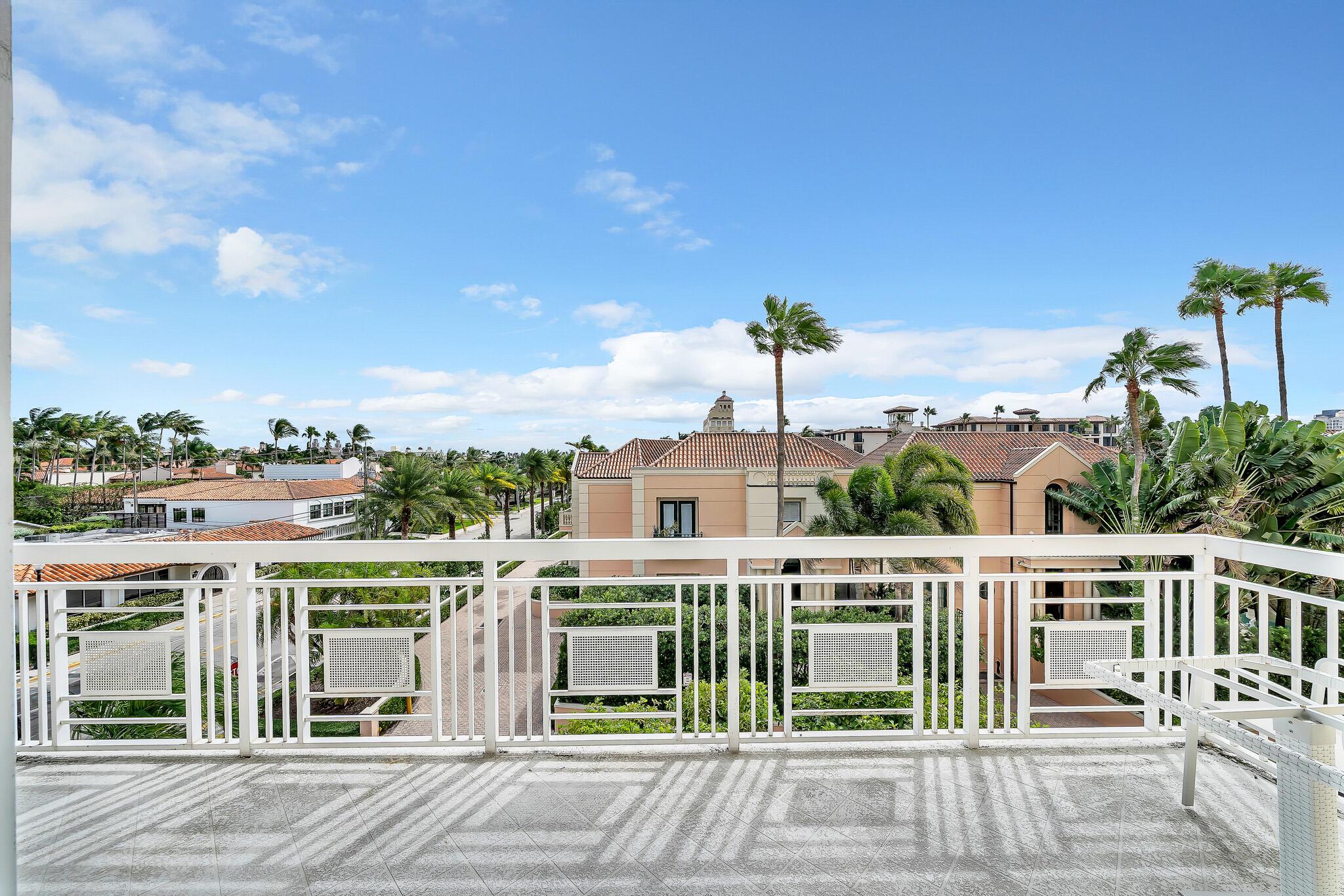 LAKE TOWERS CONDO - Residential Lease