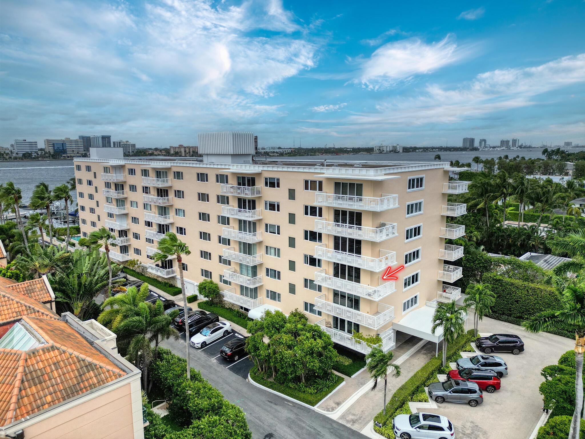 LAKE TOWERS CONDO - Residential Lease