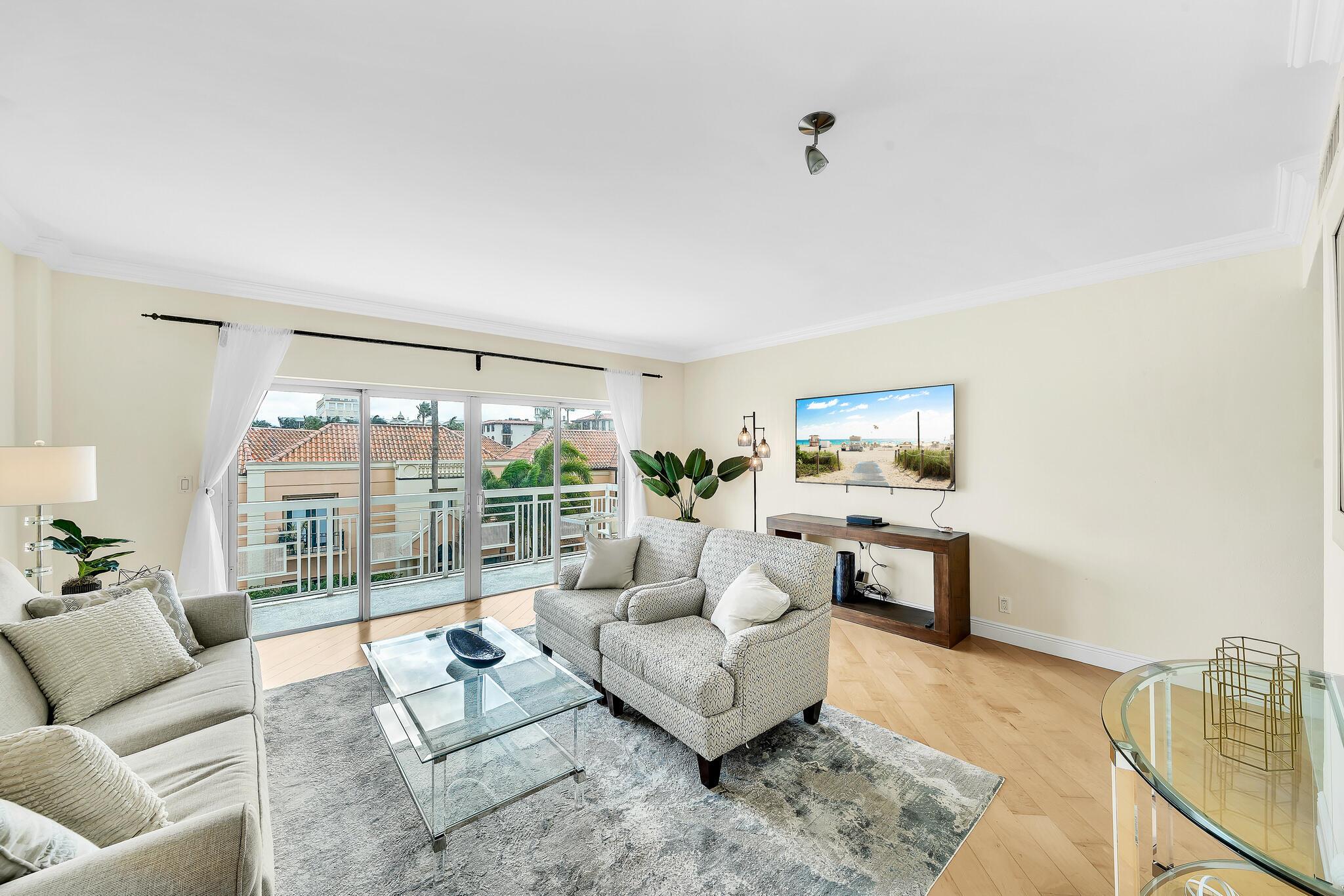 LAKE TOWERS CONDO - Residential Lease