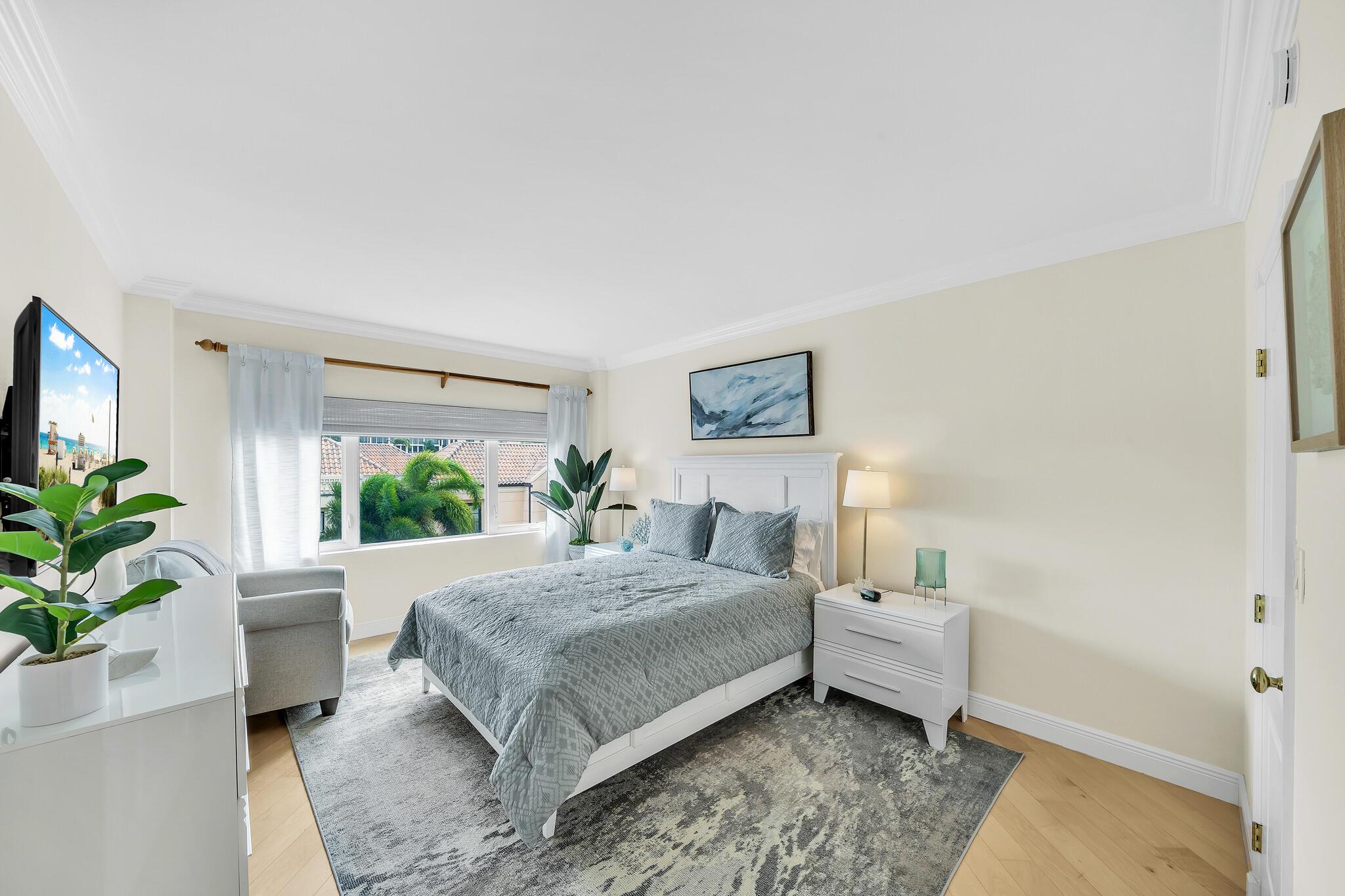 LAKE TOWERS CONDO - Residential Lease