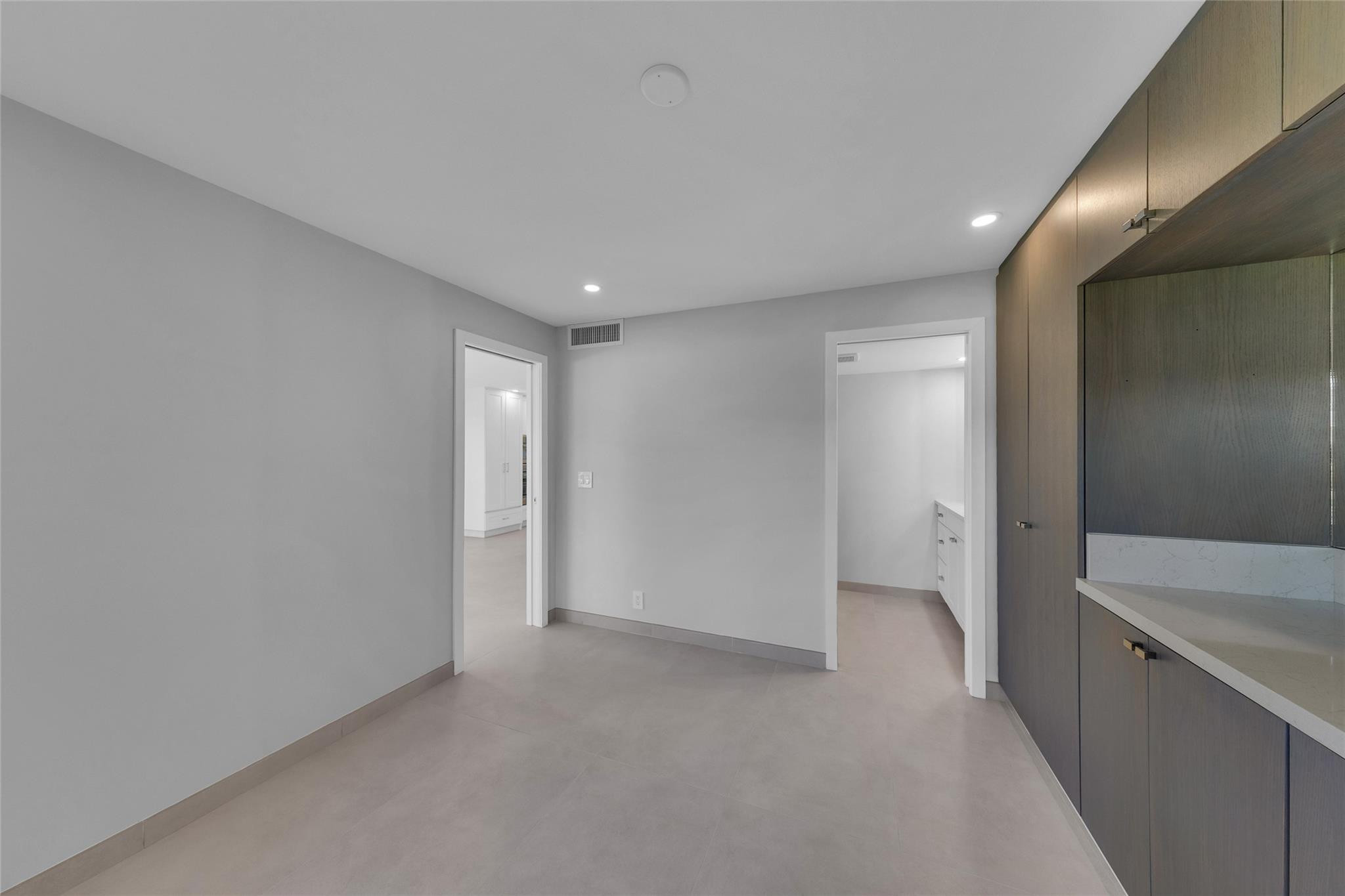 OCEAN LANE VILLAS CO-OP - Residential