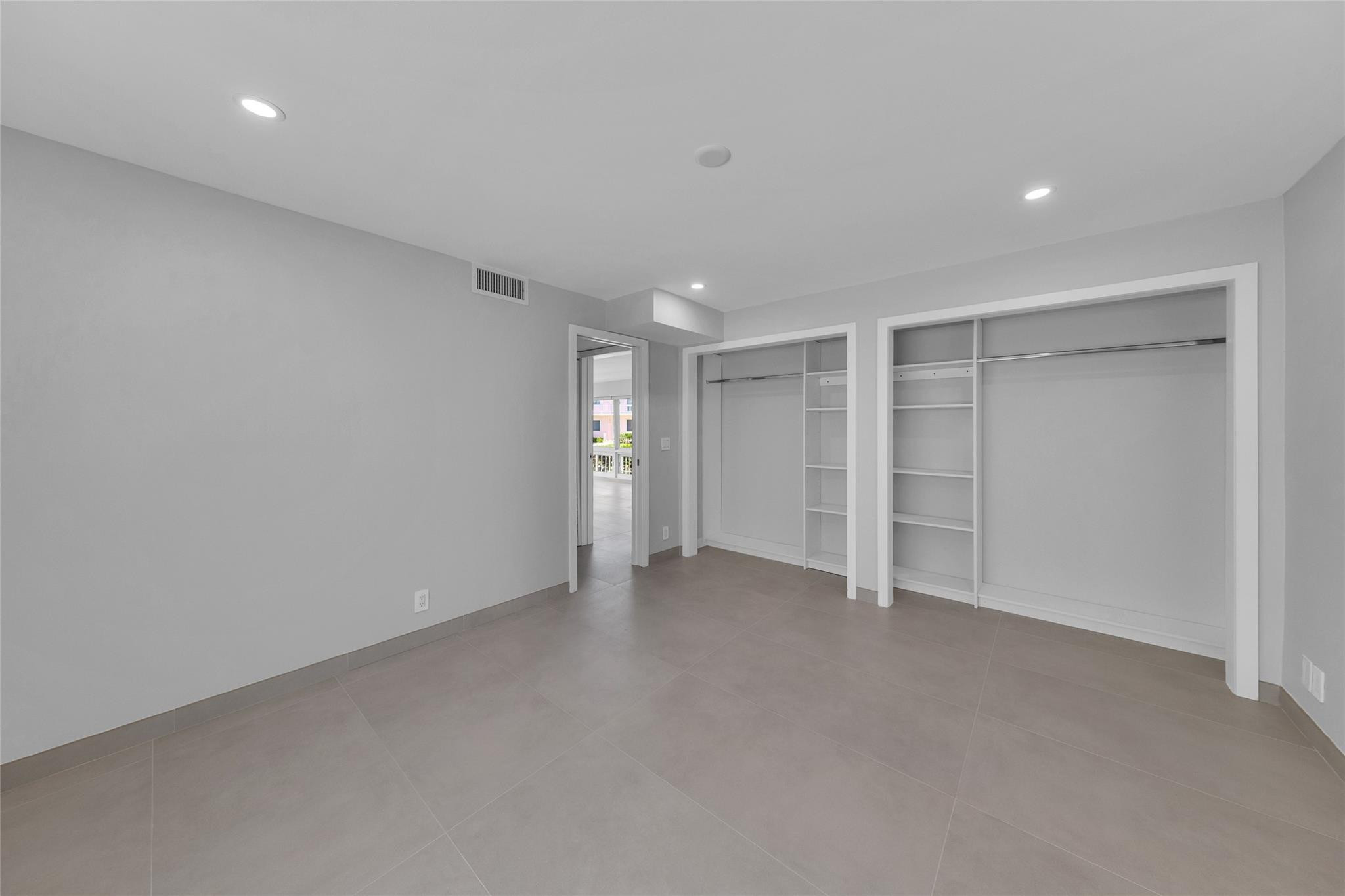 OCEAN LANE VILLAS CO-OP - Residential